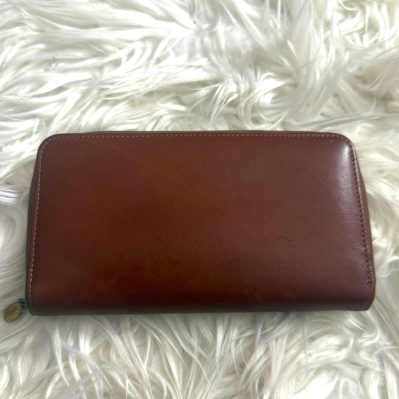 Longaberger Handbags - Longaberger NWOT vintage leather wallet